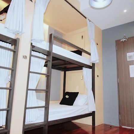 Gn Luxury Hostel Бангкок Экстерьер фото